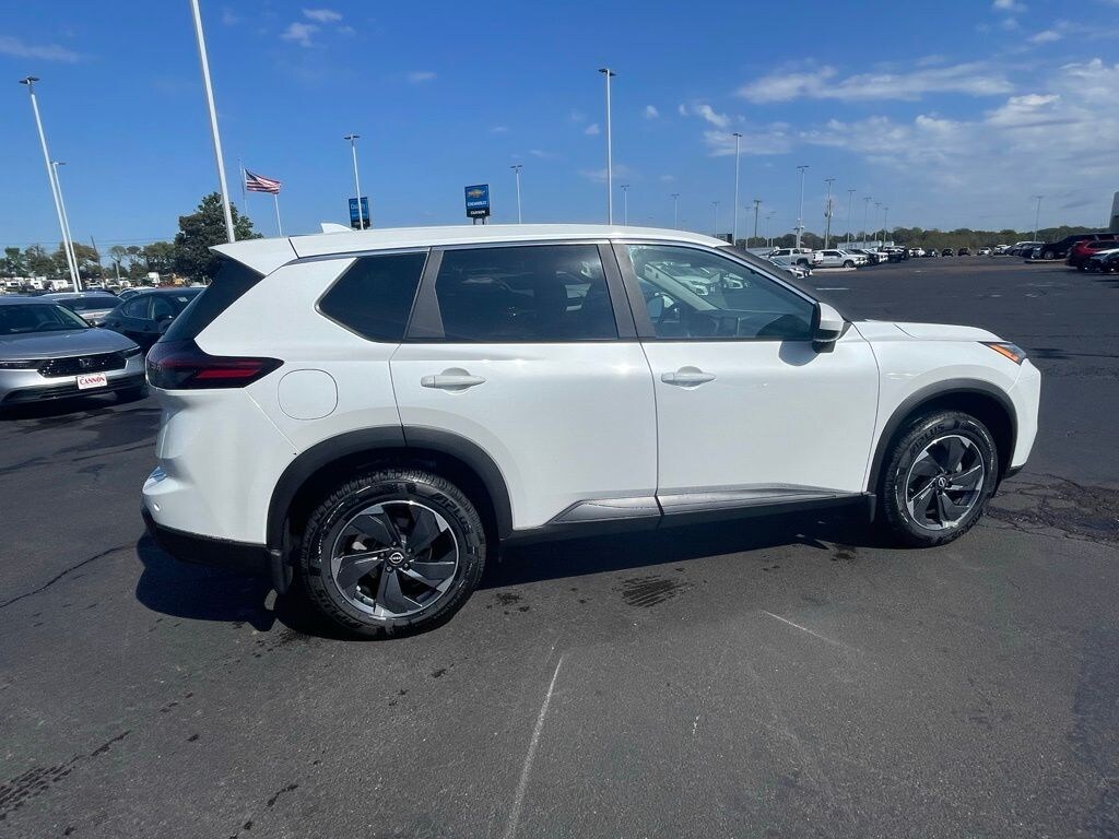 Used 2024 Nissan Rogue SV SUV