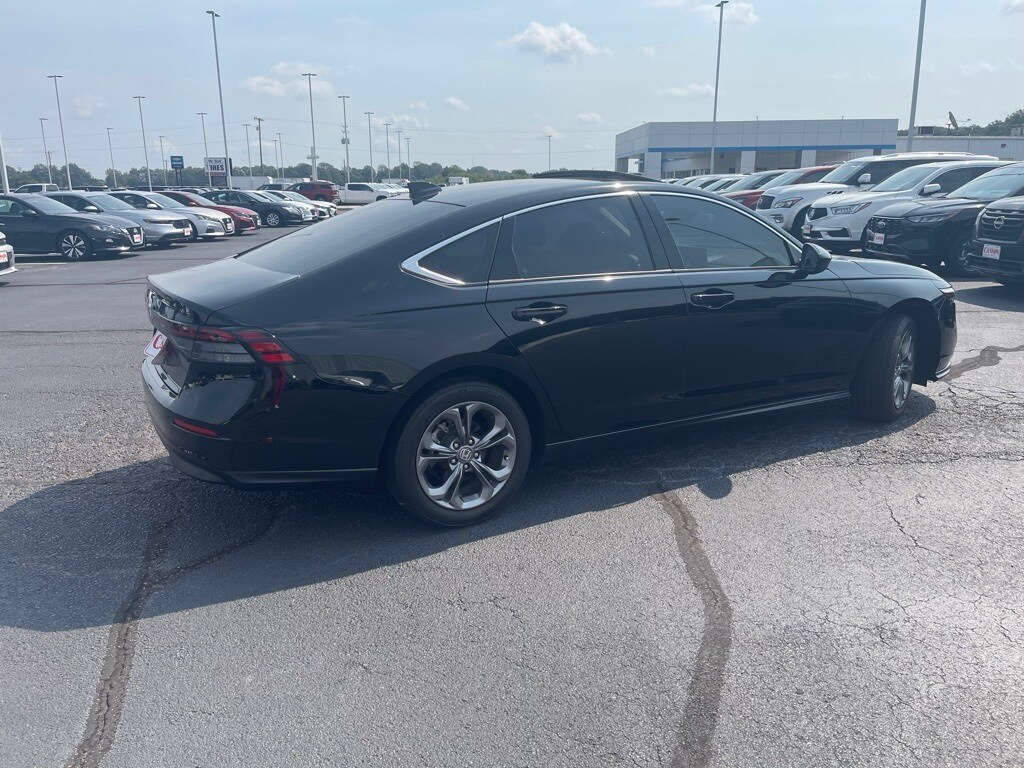 2024 Honda Accord EX photo 4