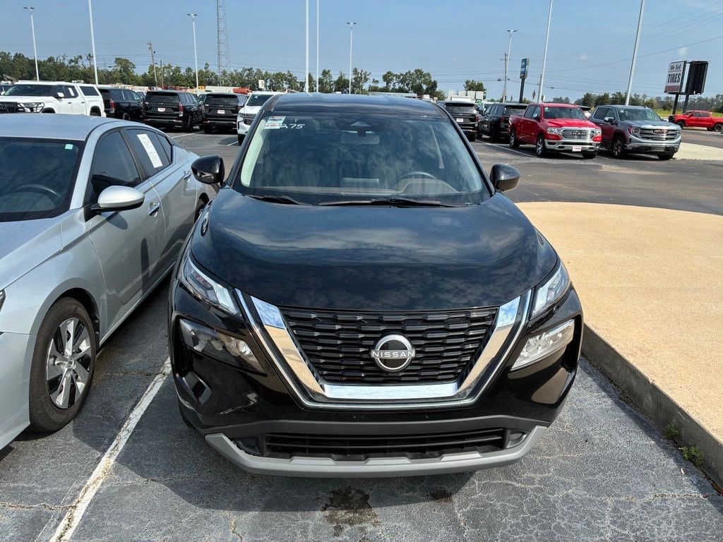 Used 2023 Nissan Rogue SV SUV