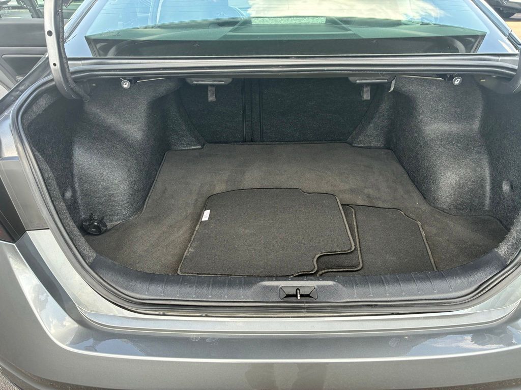 2025 Nissan Altima SV - Photo 16