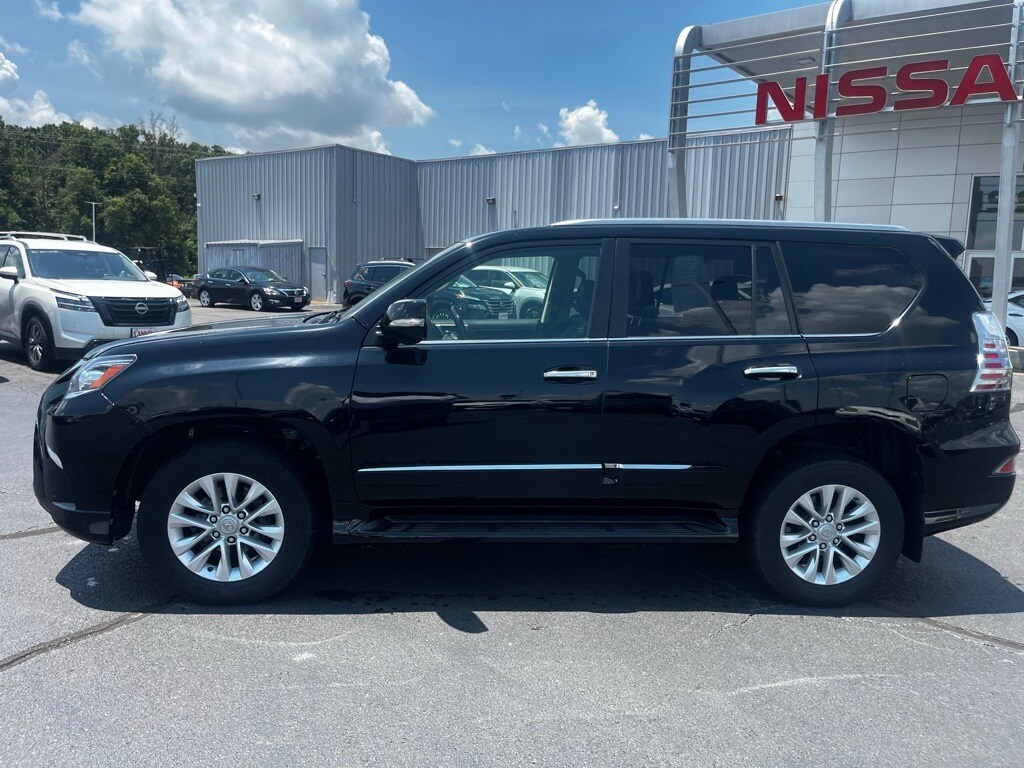 2018 Lexus GX 460 photo 2