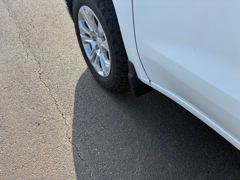 2023 Chevrolet Silverado 1500 LTZ - Photo 11