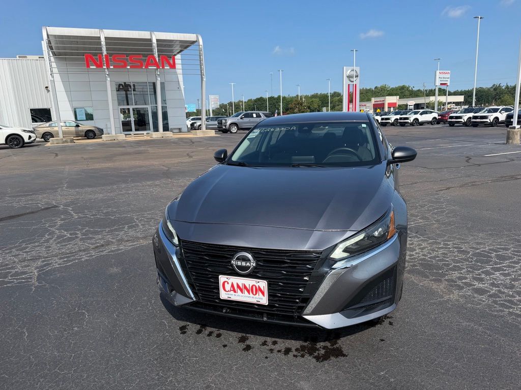 2025 Nissan Altima SV