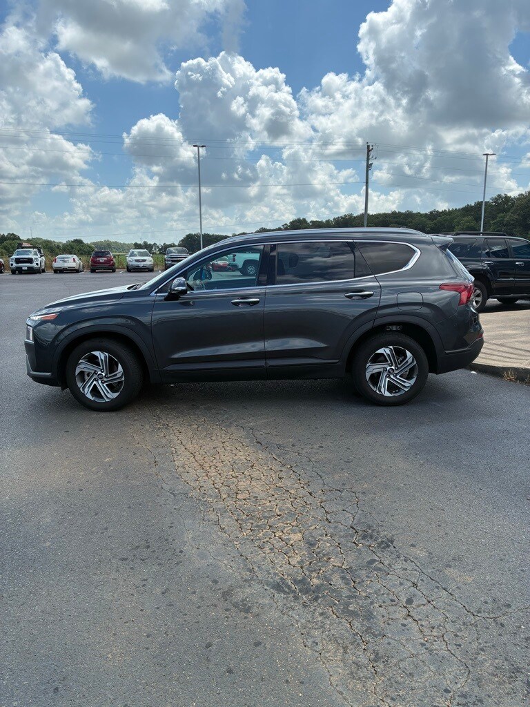 2023 Hyundai Santa Fe SEL photo 2