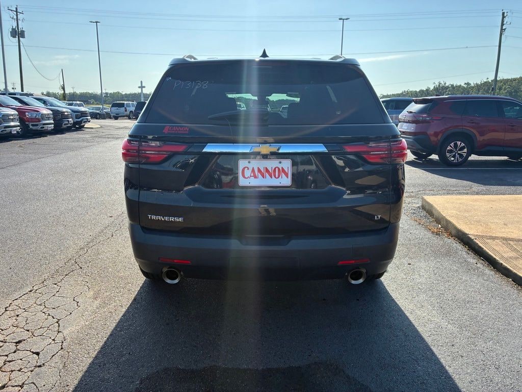 Used 2023 Chevrolet Traverse LT Cloth w/1LT SUV
