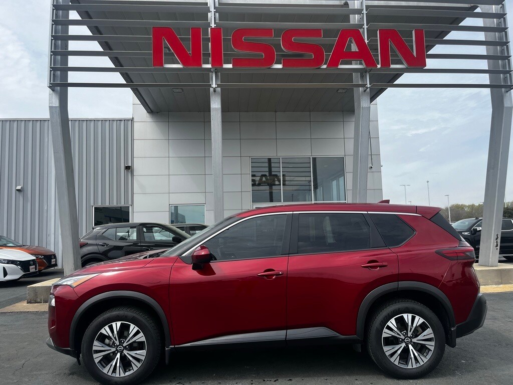 2023 Nissan Rogue SV photo 2