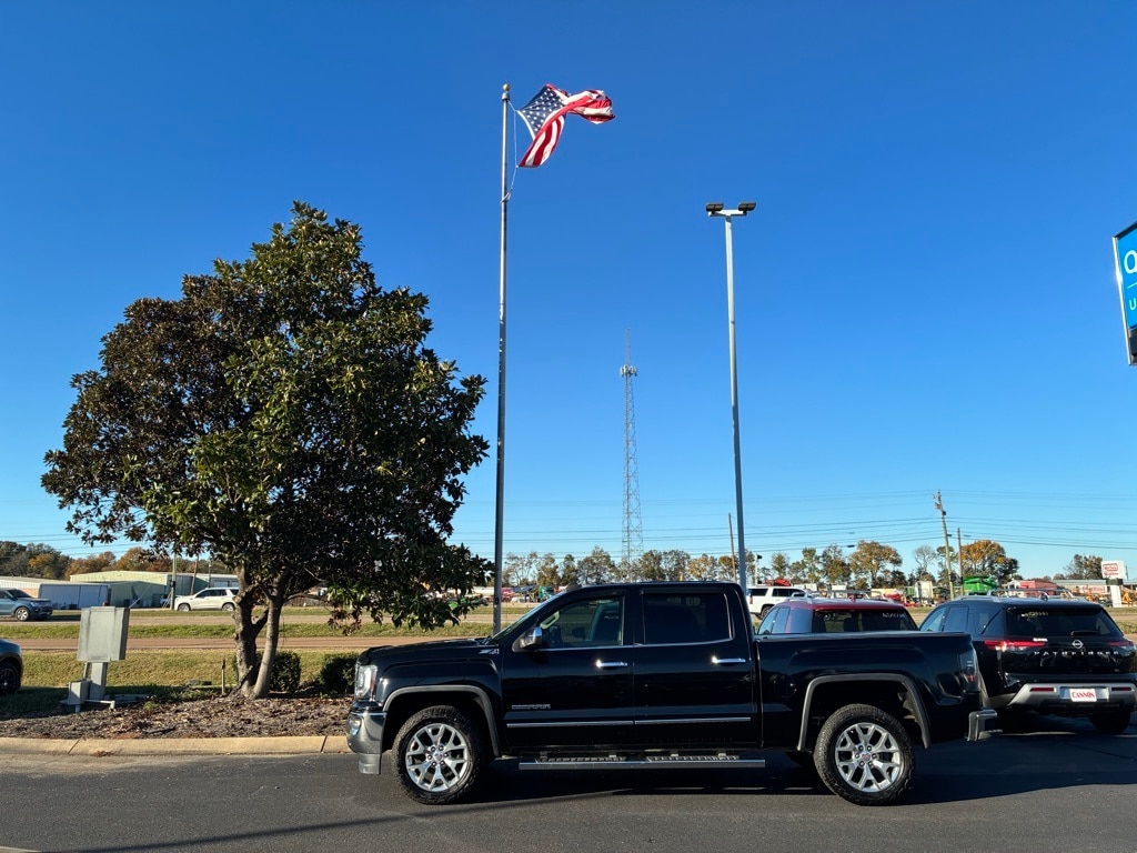 Used 2018 GMC Sierra 1500 SLT Truck Crew Cab