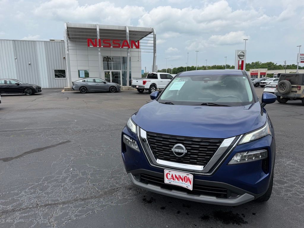2023 Nissan Rogue SV AWD's photo