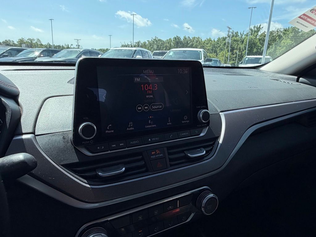 2023 Nissan Altima SR - Photo 24