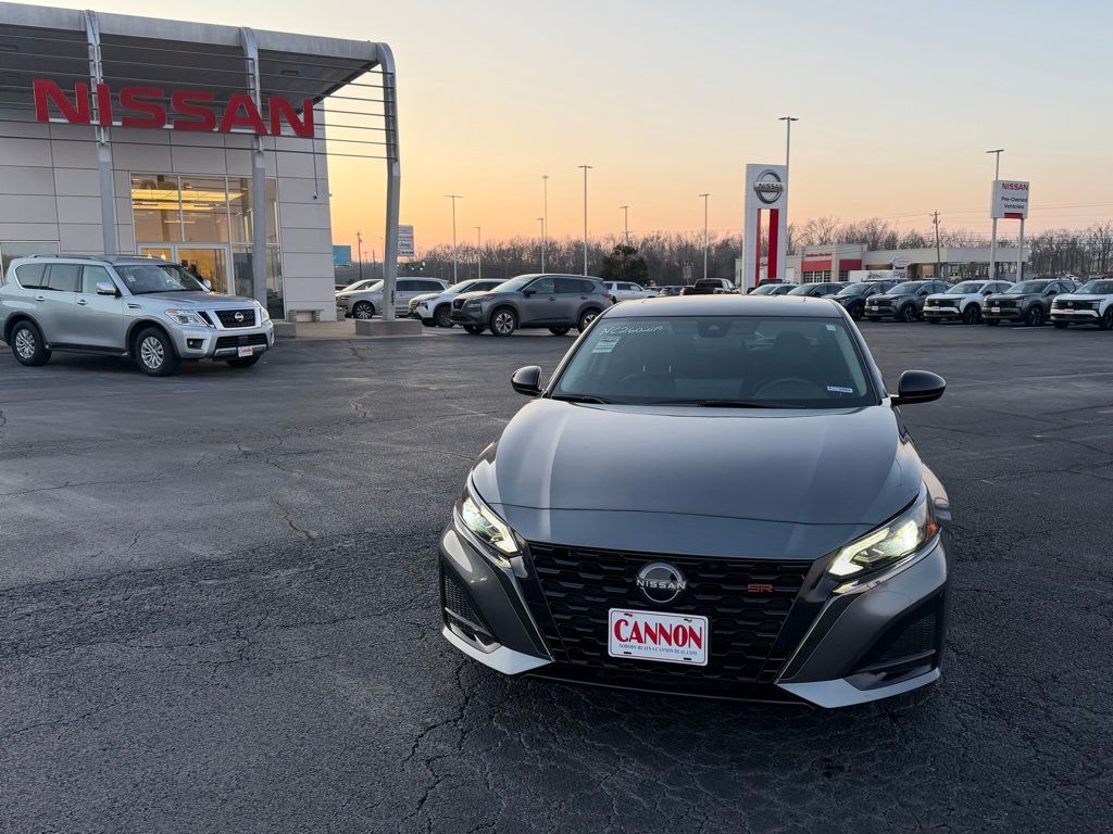 2024 Nissan Altima SR