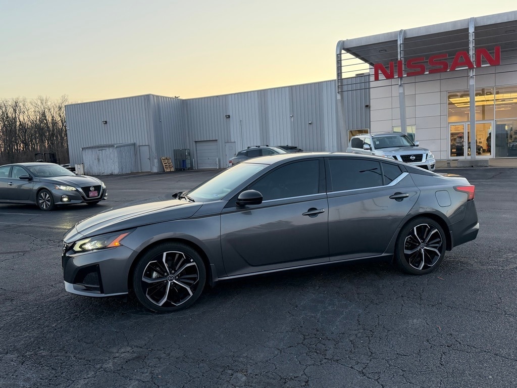 Used 2024 Nissan Altima 2.5 SR Sedan
