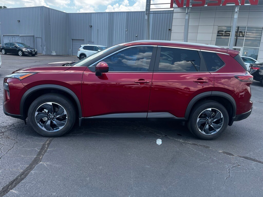 2024 Nissan Rogue SV photo 2