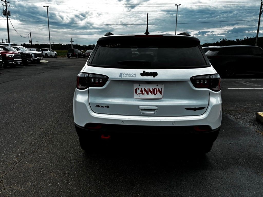 Used 2025 Jeep Compass Trailhawk SUV