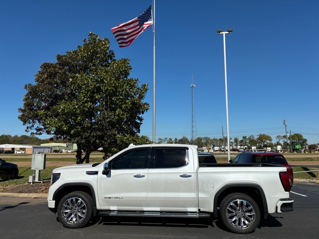 2022 GMC Sierra 1500 Denali Denali's photo