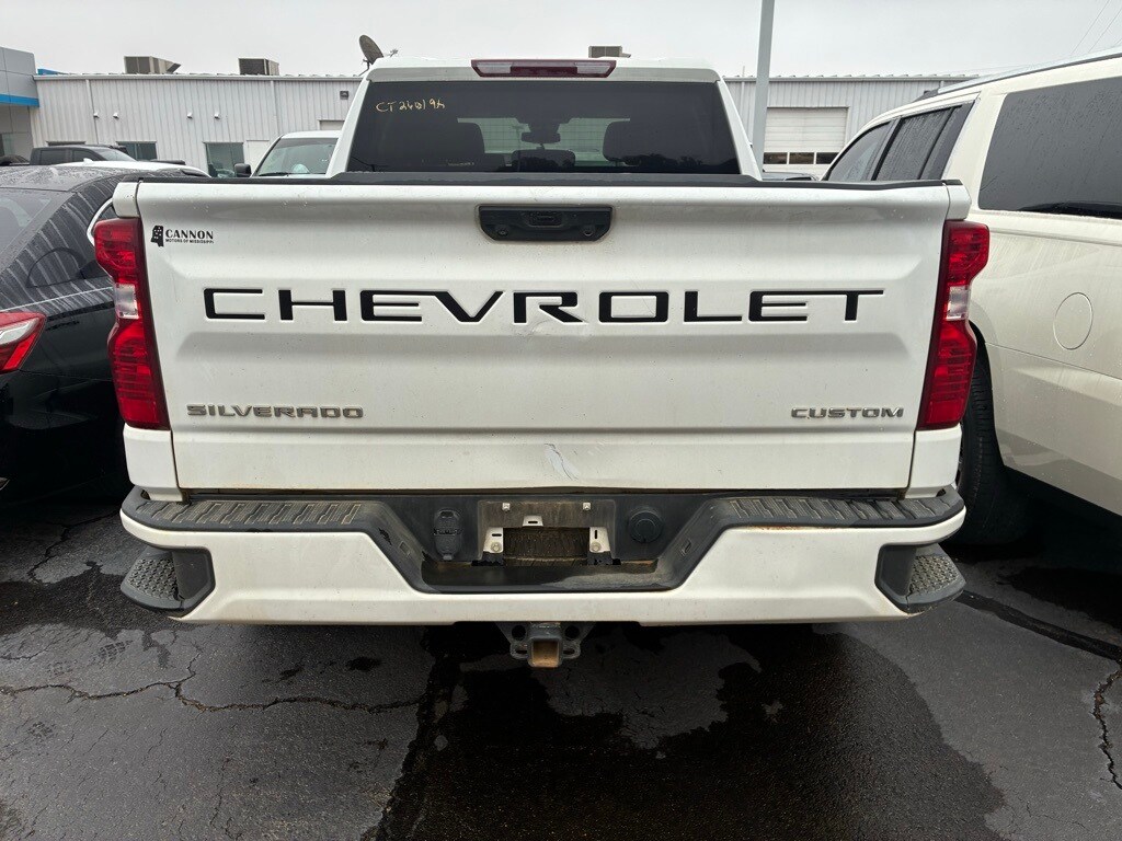 2023 Chevrolet Silverado 1500 Custom photo 4