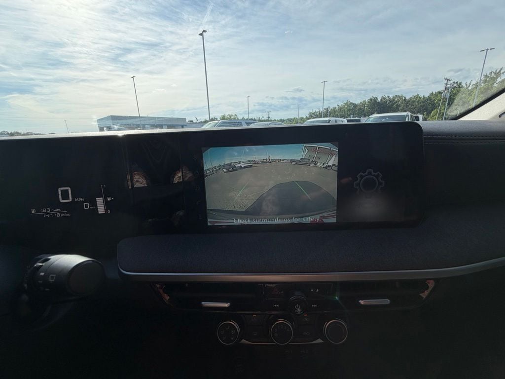 2025 Nissan Kicks SV - Photo 24