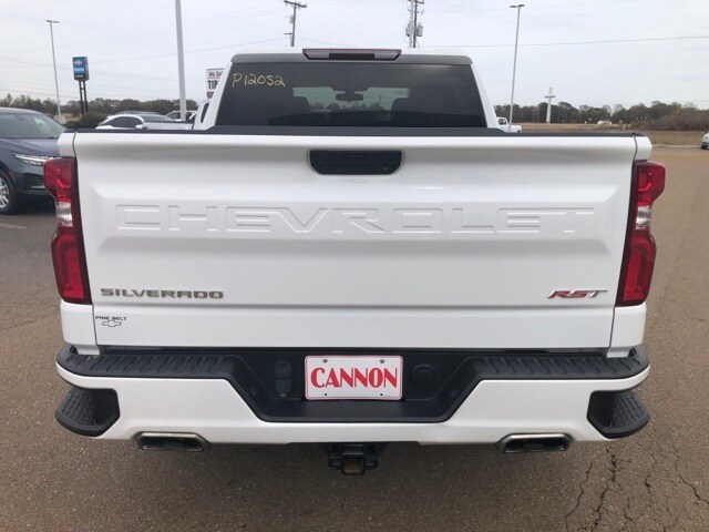 2021 Chevrolet Silverado 1500 RST photo 4