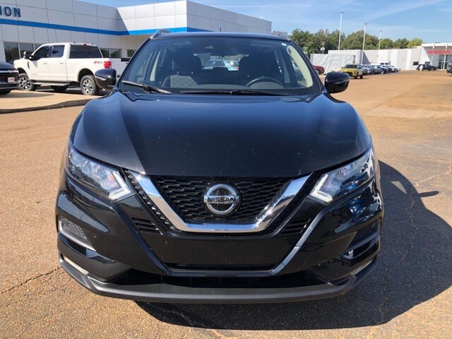 2021 Nissan Rogue Sport SV photo 3
