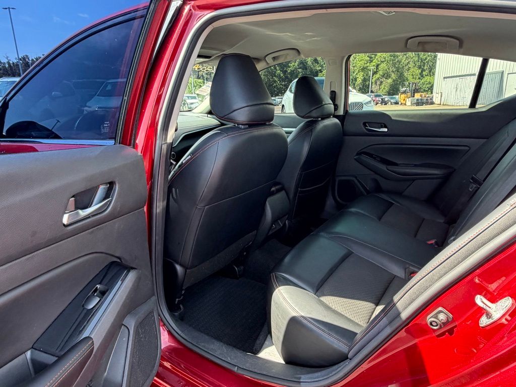 2023 Nissan Altima SR - Photo 12