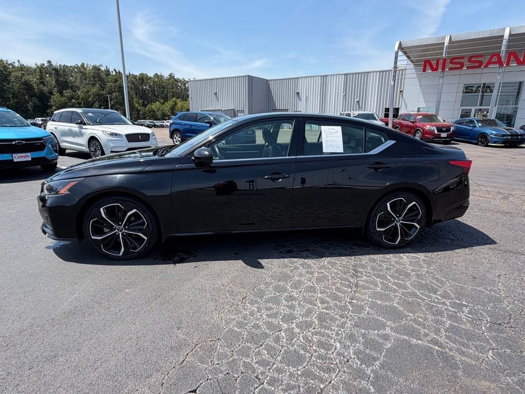 Used 2023 Nissan Altima 2.5 SR Sedan