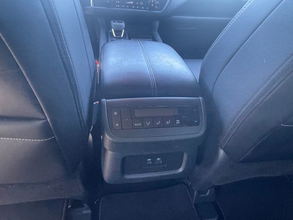 2024 Nissan Pathfinder SL - Photo 8