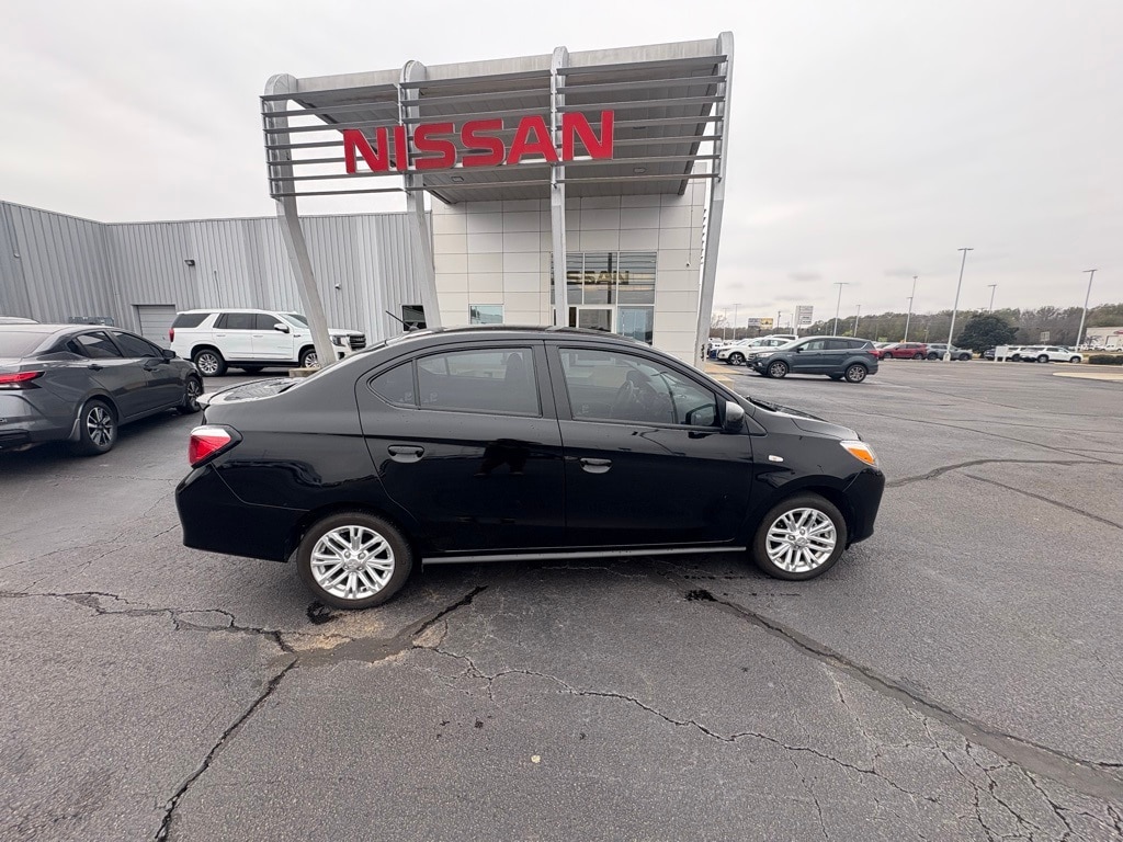 2024 Mitsubishi Mirage G4 LE's photo