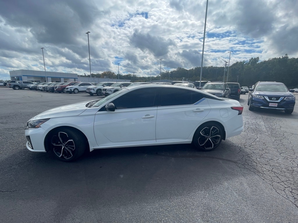 Used 2025 Nissan Altima SR Sedan