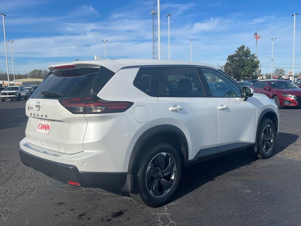 Used 2025 Nissan Rogue SV SUV