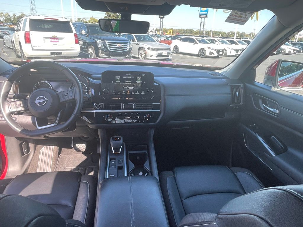 2024 Nissan Pathfinder SL - Photo 15