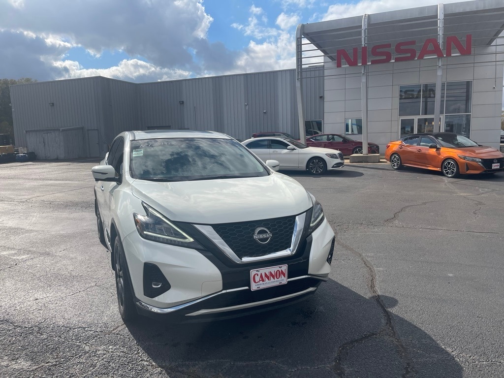 2024 Nissan Murano SL's photo