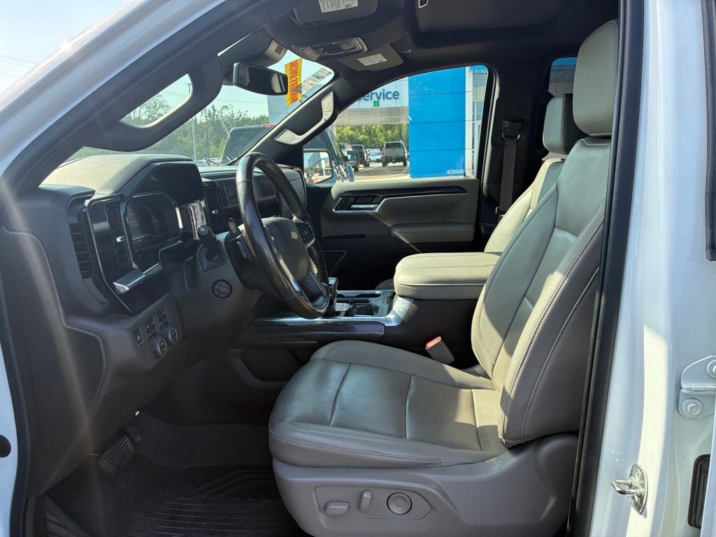 2023 Chevrolet Silverado 1500 LTZ - Photo 14