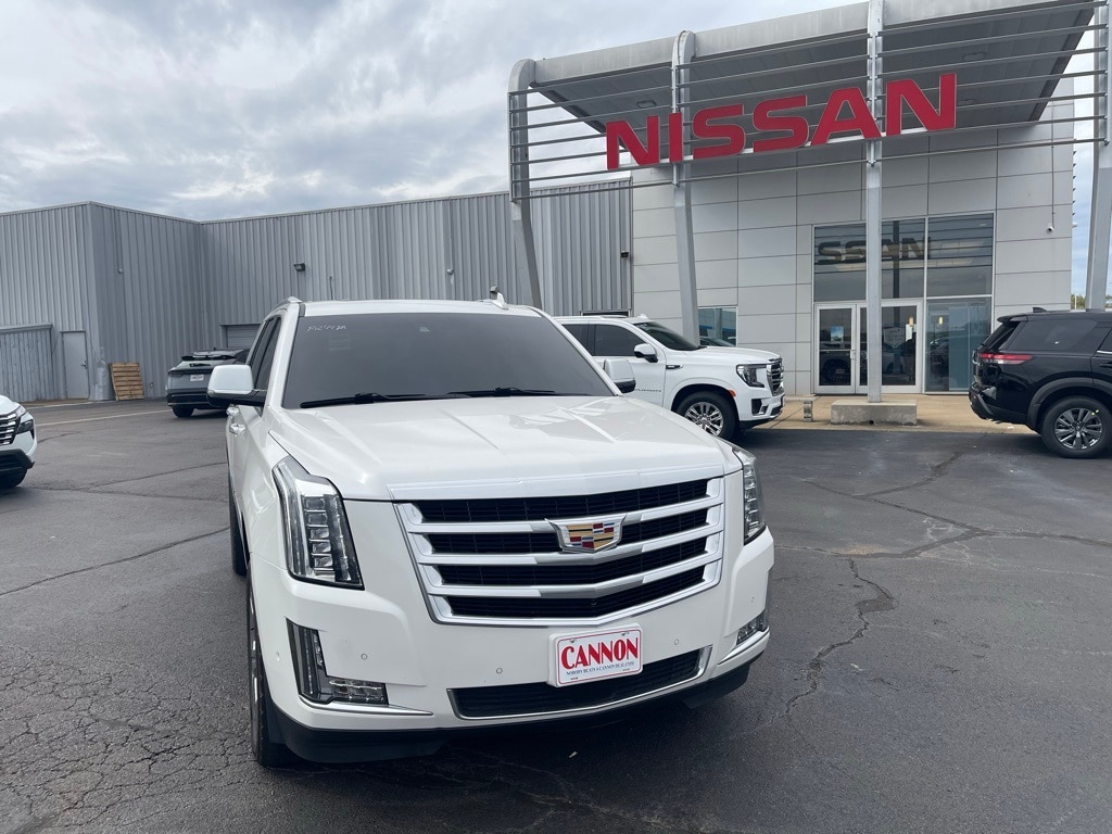 2018 Cadillac Escalade Premium Luxury's photo