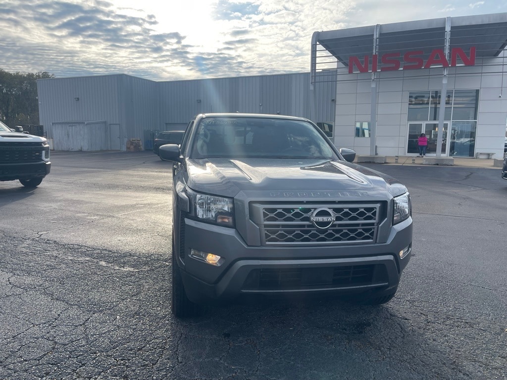 Used 2022 Nissan Frontier SV Truck Crew Cab