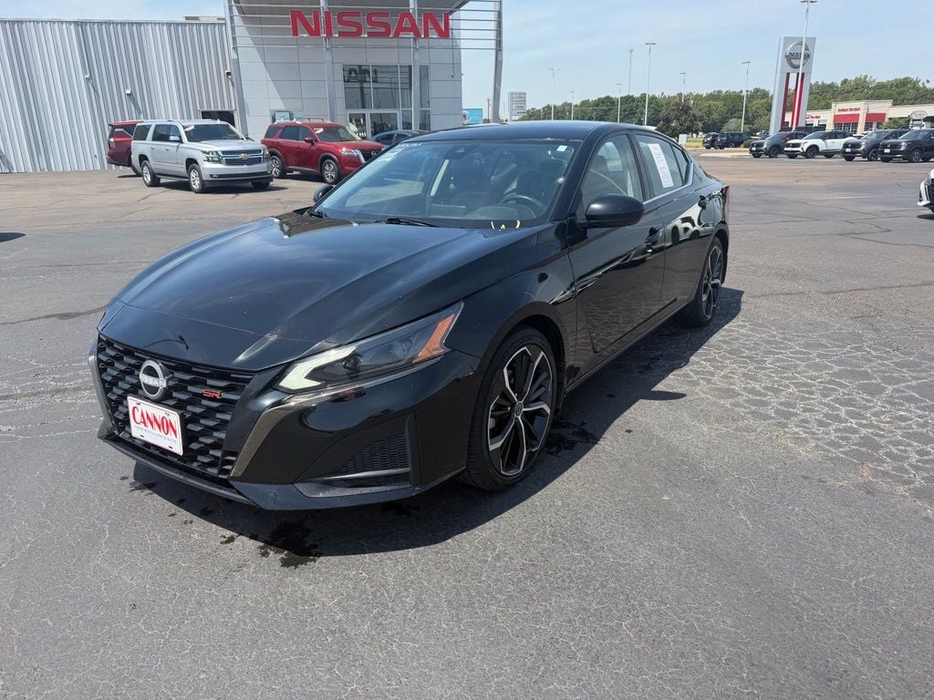 Used 2023 Nissan Altima SR with VIN 1N4BL4CV0PN331257 for sale in Vicksburg, MS