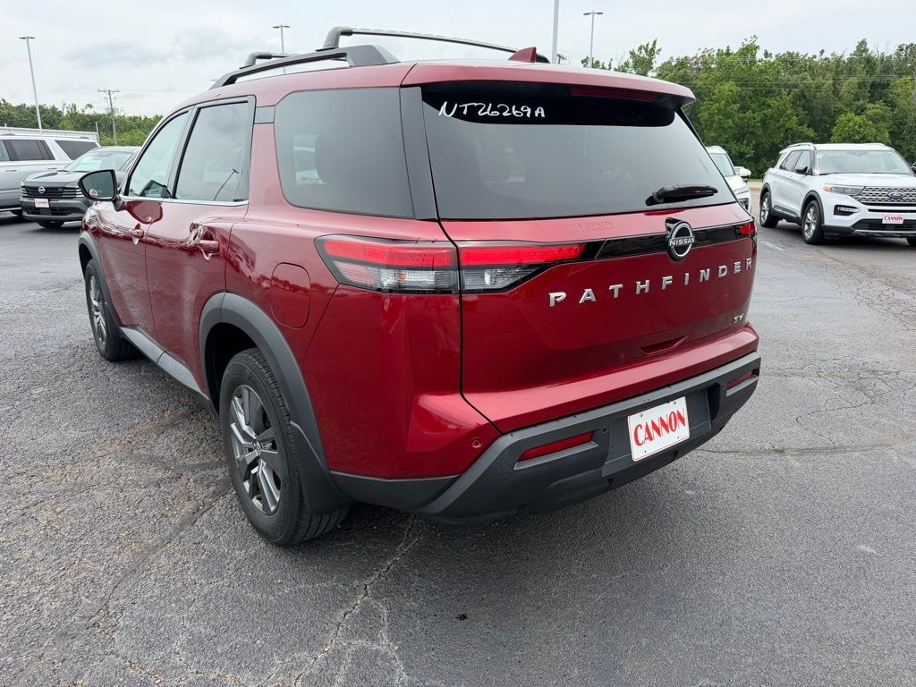 Used 2022 Nissan Pathfinder SV SUV