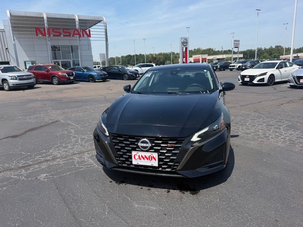 Used 2023 Nissan Altima 2.5 SR Sedan