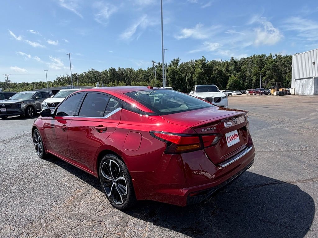 Used 2023 Nissan Altima 2.5 SR Sedan