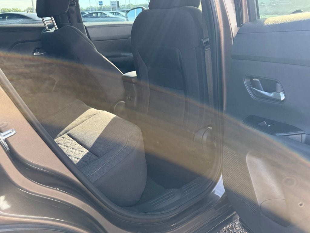 2025 Nissan Kicks SV - Photo 12