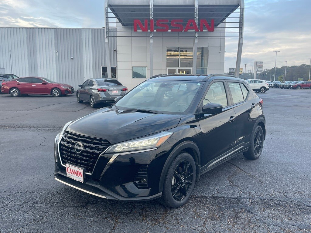 Used 2023 Nissan Kicks SR SUV