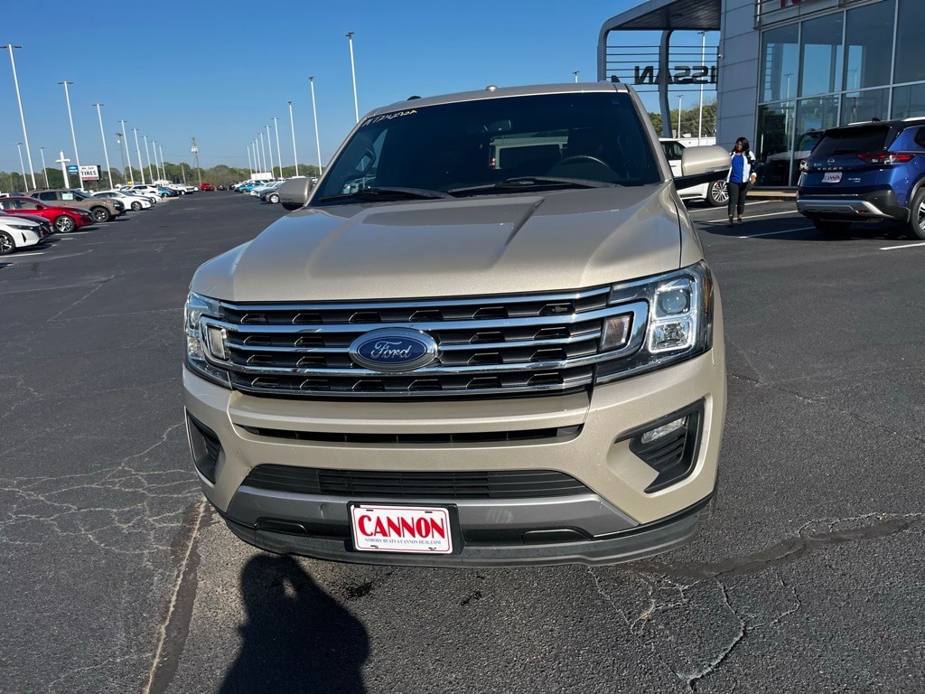 Used 2018 Ford Expedition XLT with VIN 1FMJU1HT5JEA40832 for sale in Greenwood, MS