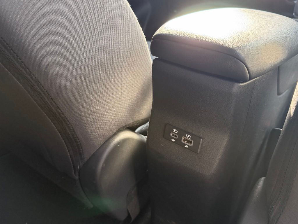 2025 Nissan Kicks SV - Photo 14