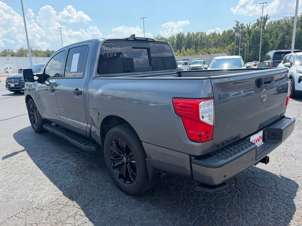 Used 2024 Nissan Titan SV Truck Crew Cab