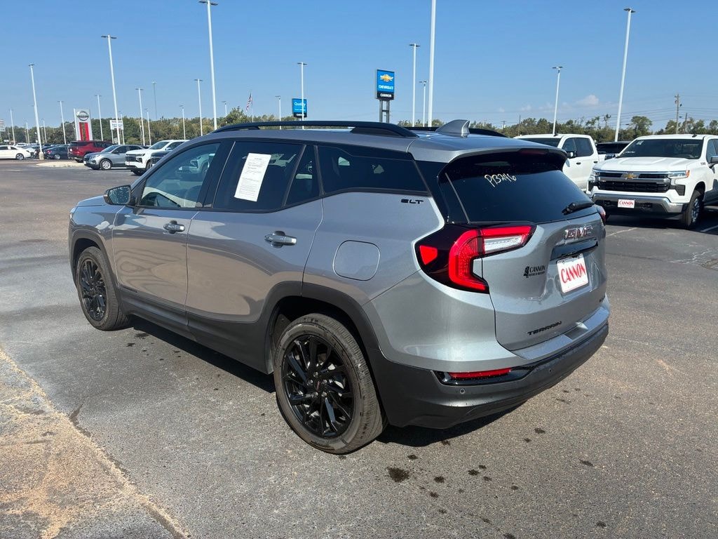 Used 2023 GMC Terrain SLT SUV
