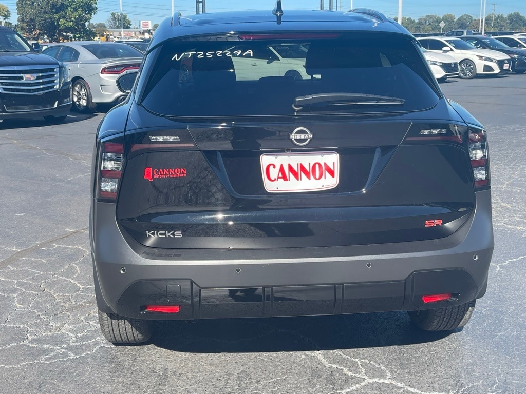 Used 2025 Nissan Kicks SR SUV