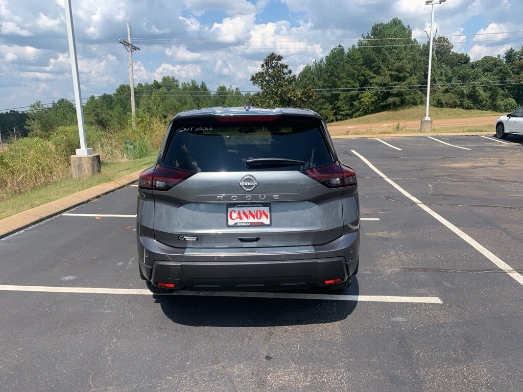 New 2026 Nissan Rogue SV SUV