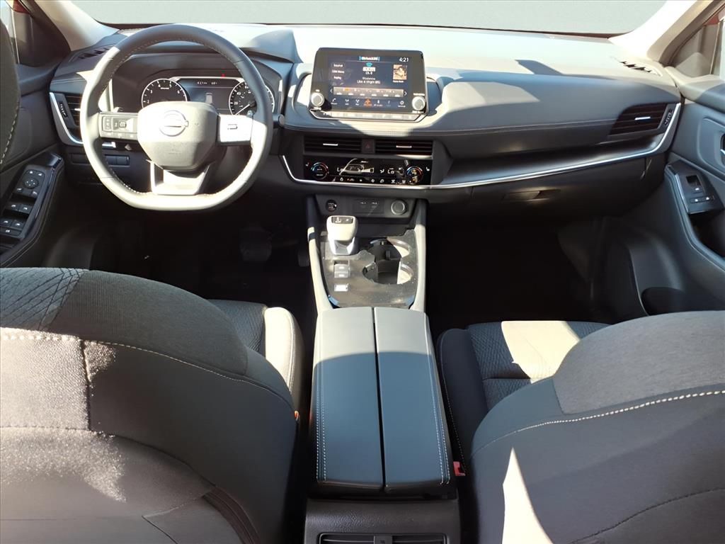 2026 Nissan Rogue SV - Photo 12