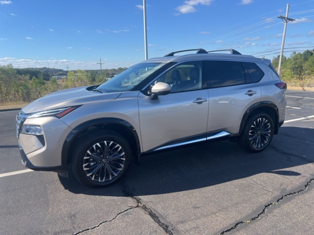 New 2025 Nissan Rogue Platinum SUV