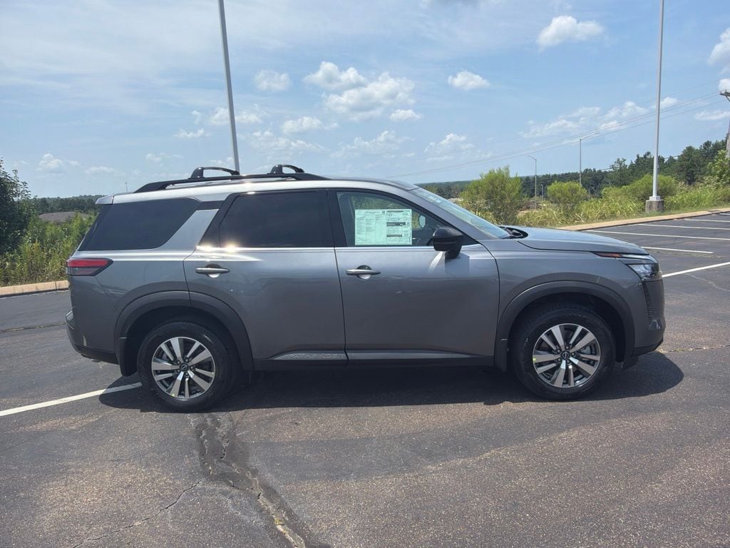 New 2026 Nissan Pathfinder SL SUV