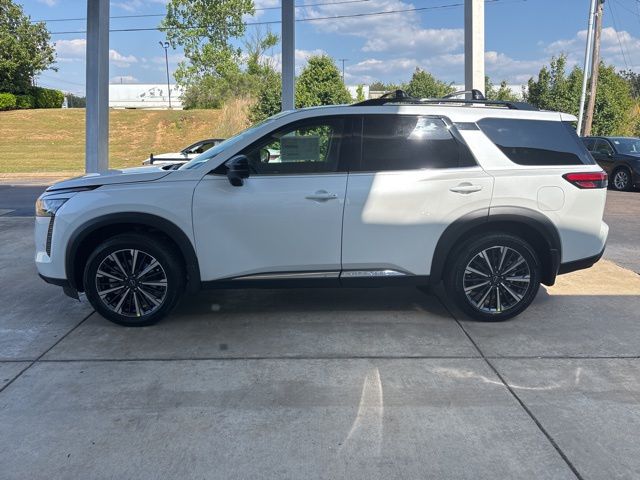 2026 Nissan Pathfinder Platinum 2WD's photo