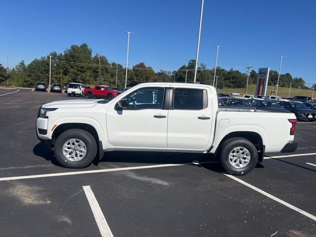 2026 Nissan Frontier S's photo